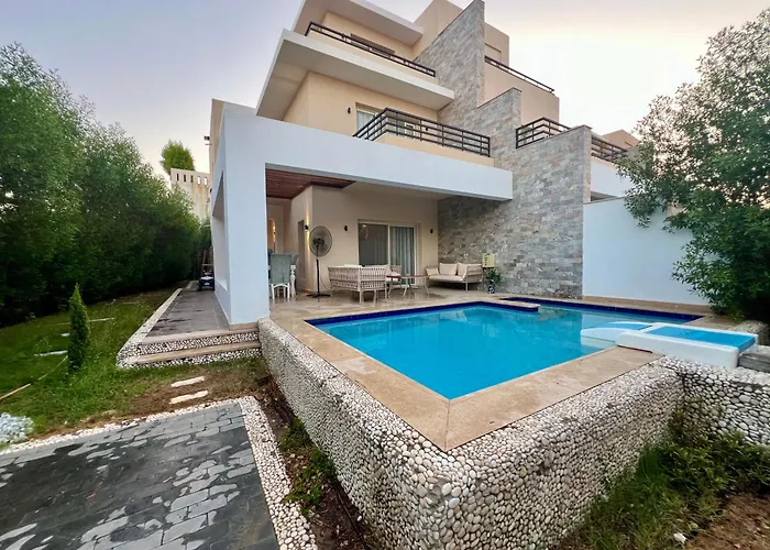 Kuba Luxury Private Pool Gurdaka